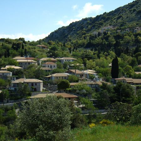 Zephyros Rooms And Apartments Drymon Bagian luar foto